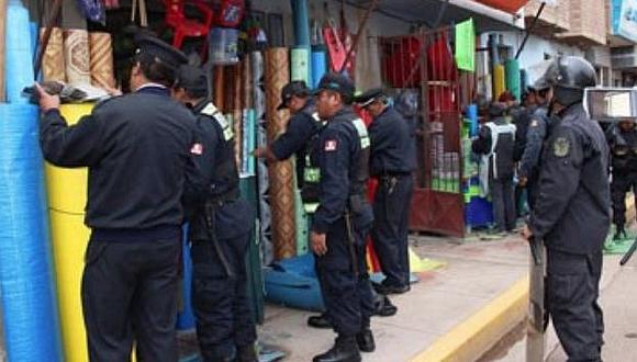 Policía Municipal de Puno incauta en la feria sabatina 37 balanzas adulteradas 