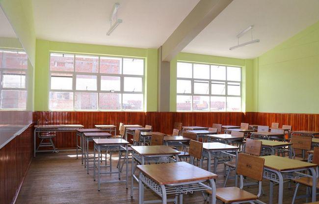 Minedu entregará mobiliario para 13 mil estudiantes de Arequipa