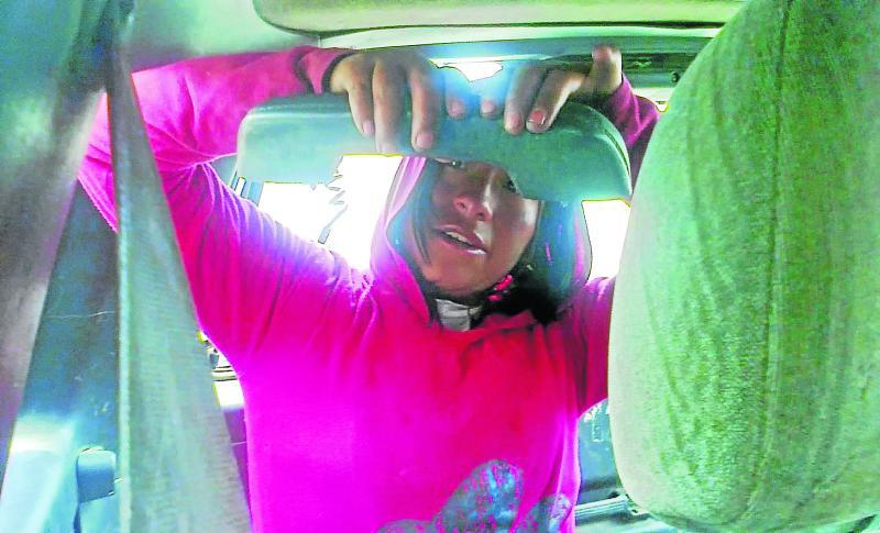 Adolescente pierde la razón por amor de pareja