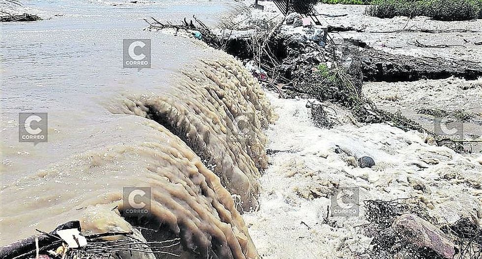 Invasión de cauce de río Chili agravó daños por crecida