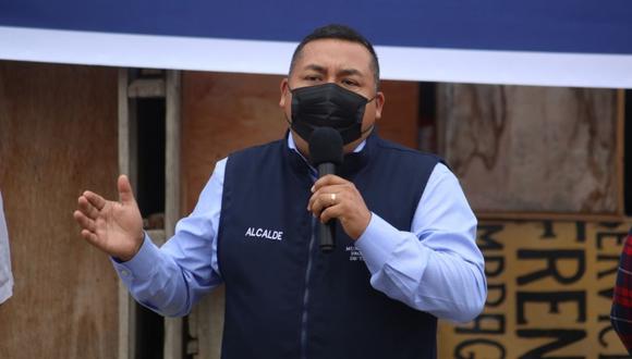 Burgomaestre fue denunciado porque, el 2013, cuando fue regidor en Huanchaco, votó a favor de la exoneración del proceso de selección para la compra de equipos de seguridad ciudadana.