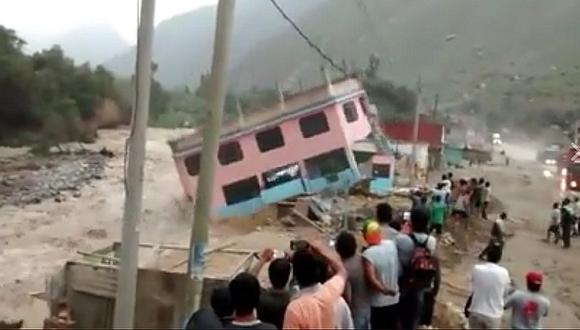 ​Facebook: ¡Impactante! Casa de tres pisos se desploma tras desborde de río Rímac (VIDEO)