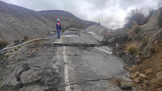 Puno: Desborde de relave minero destruye carretera en Ananea (FOTOS)