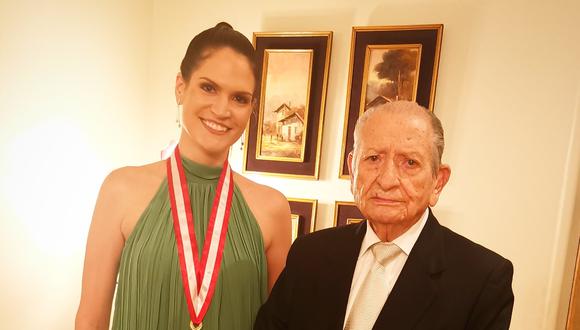 Lorena Álvarez lamentó la muerte de su abuelo: “Tengo el corazón roto” (Foto: Twitter Lorena)