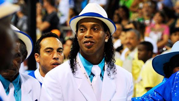 ​Ronaldinho pidió permiso y aún no regresa al Querétaro