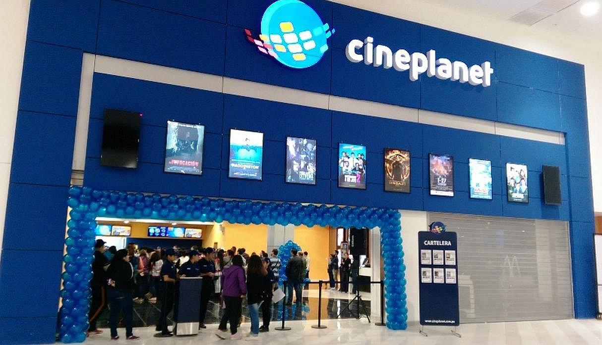 Cineplanet responde por prohibición de ingreso de botellas de vidrio y plástico a salas