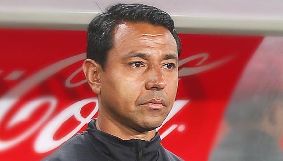 Nolberto Solano se desempeñó como asistente técnico de Ricardo Gareca en los últimos años. (Foto: FPF)