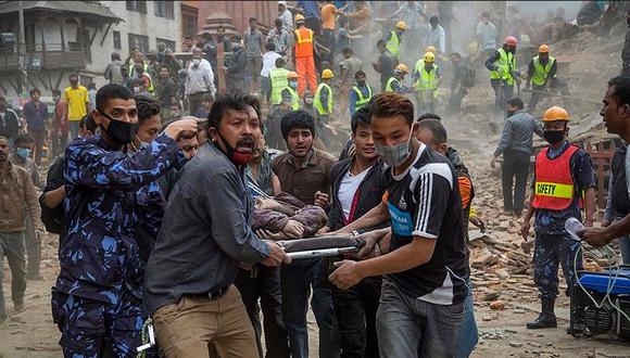 Muertos por terremoto en Nepal superan los 7.500 y heridos 14.400
