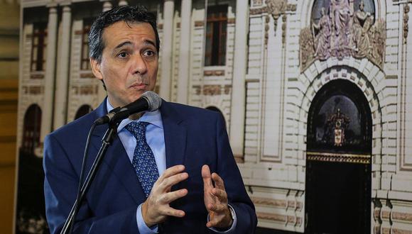 ​Alonso Segura: actual gobierno "ha exagerado el déficit fiscal"
