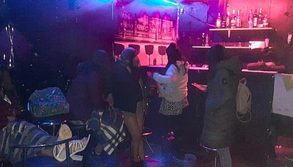 Arequipa: Agentes del Departamento de Trata de Personas de la Divincri realizaron operativo a night club donde se detuvo a diez personas.