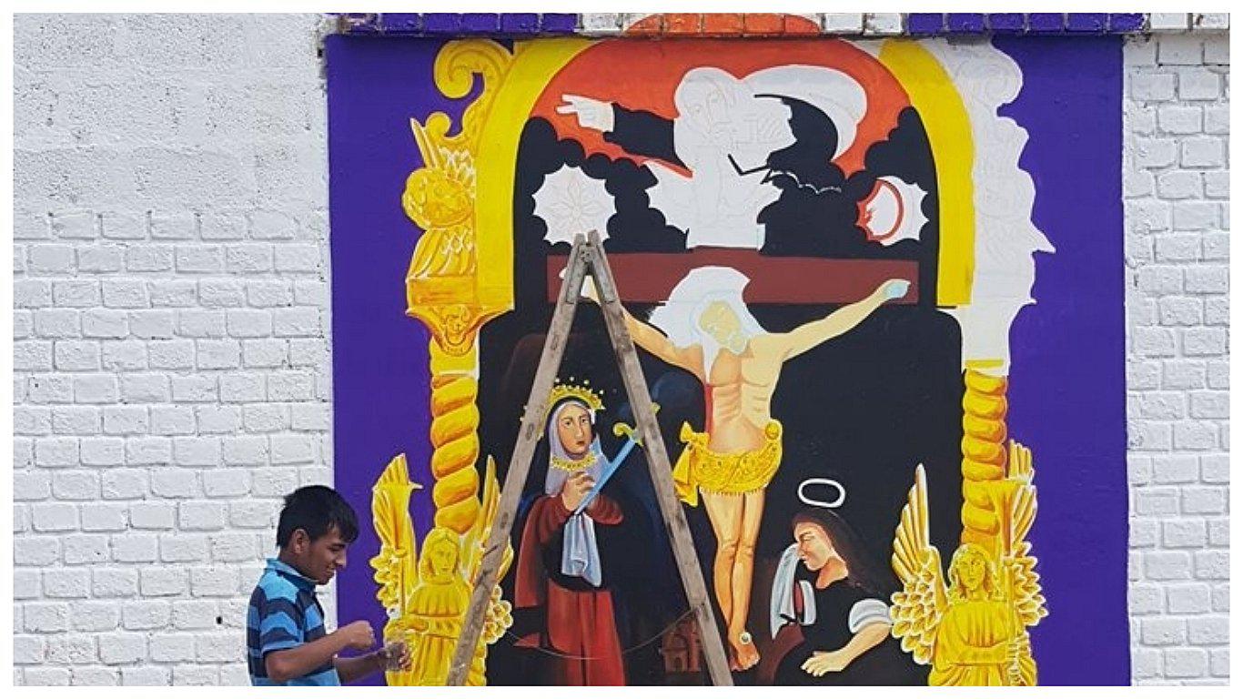 ​Hinchas de Alianza Lima pintan mural del Señor de los Milagros (FOTOS) 