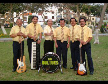 Los Doltons tocan en Huancayo
