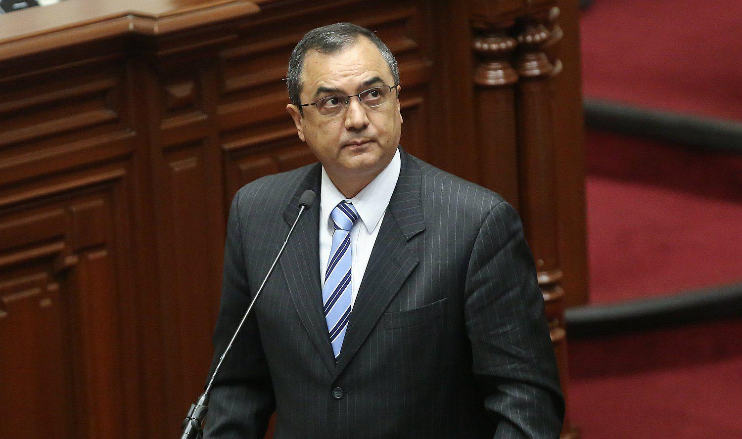 Ministro de Economía propone vacaciones de solo  22 días laborales