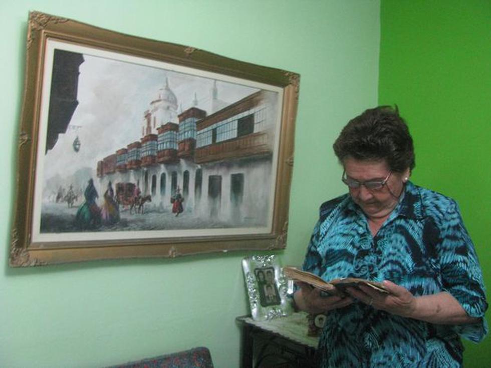 Dama tacneña rescata 111 poemas de 1887 