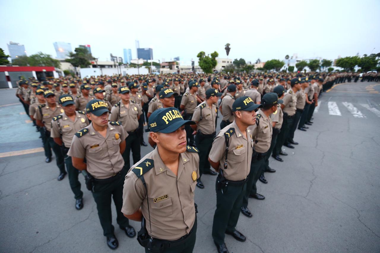 Este viernes fue presentado un contingente de más de 2.400 agentes de la PNP que fueron reasignados a labores de patrullaje preventivo en Lima y Callao. (Foto: HugoCurotto/GEC)