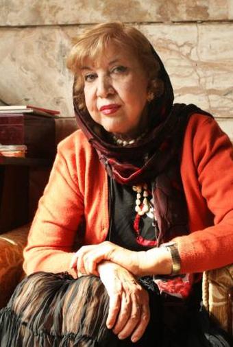 Murió poetisa iraní Simin Behbahaní