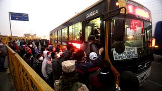 Paro de transportistas: gran cantidad de pasajeros en paraderos y buses de Lima y Callao