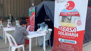 Aplican pruebas rápidas en La Casa Solidaria para detectar casos positivos de COVID-19