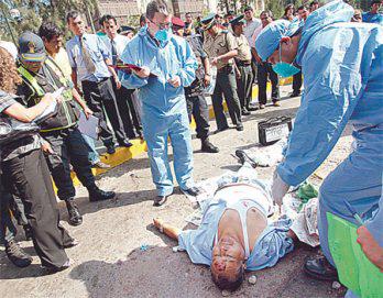 Una coaster invade paradero y mata a dos
