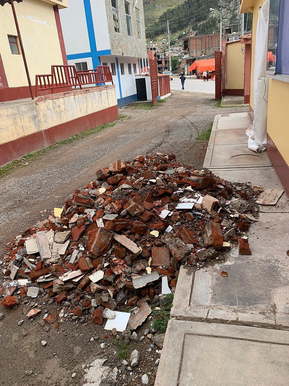 Casa refugio temporal de víctima de violencia en malas condiciones