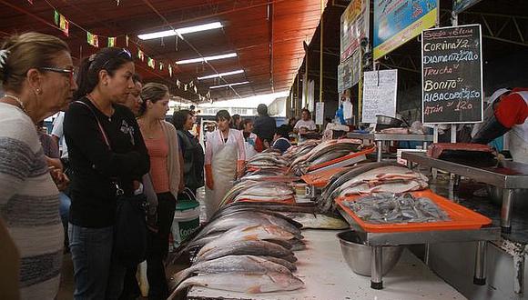 Precios de pescados se incrementaron en un 30% en el mercado El Palomar