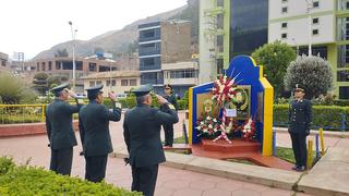 Policía en Huancavelica conmemora a su máximo héroe Mariano Santos Mateo