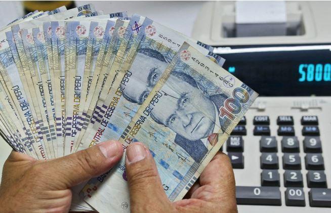 Dólar cerró este jueves en S/. 3,356