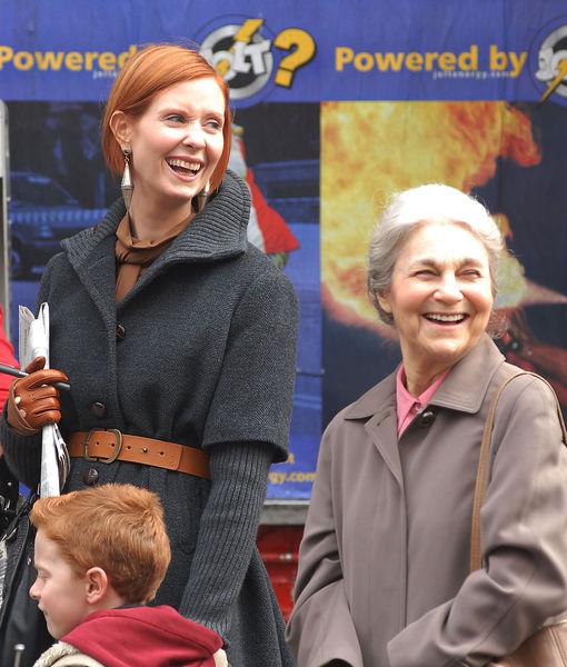 NEW YORK - OCTOBER 17:  Lynn Cohen,Cynthia Nixon and "Brady" on Location for "Sex and the City: The Movie in Chinatown New York October 17 2007  (Photo by Bobby Bank/WireImage) 