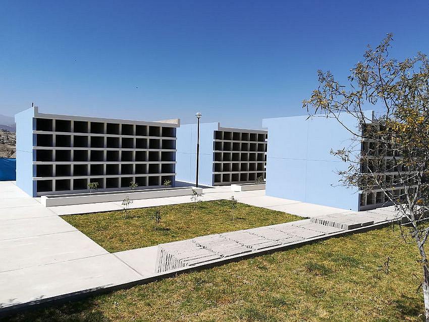 Construyen 270 nichos en cementerio de Mariano Melgar