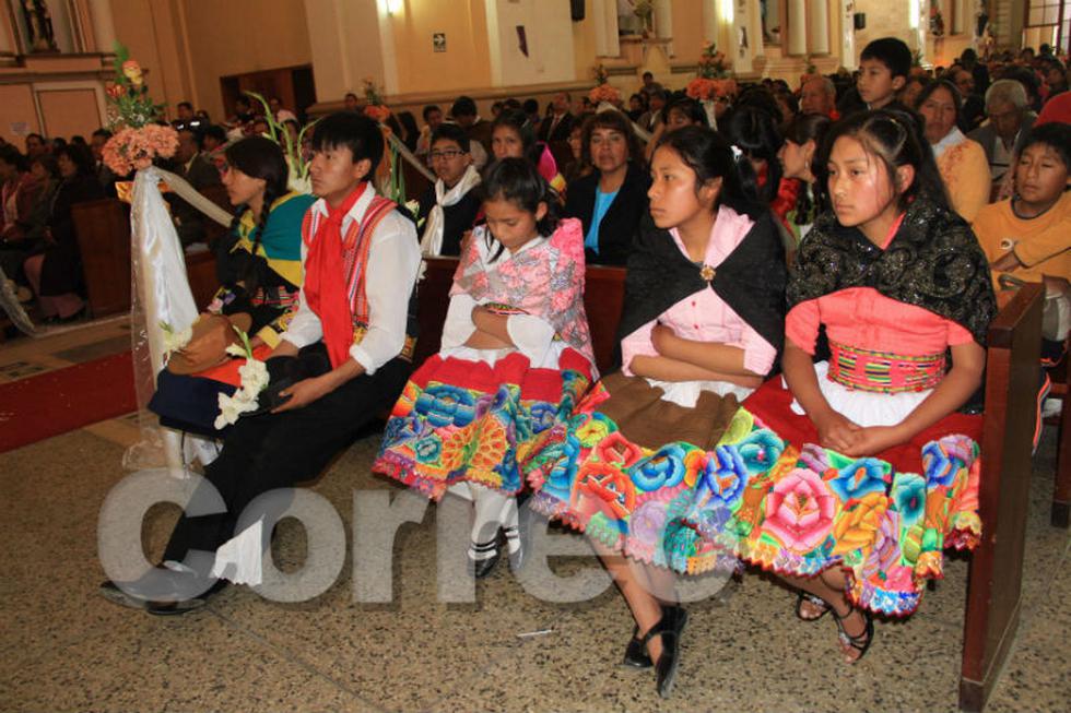 Celebran boda pluricultural en Huancayo