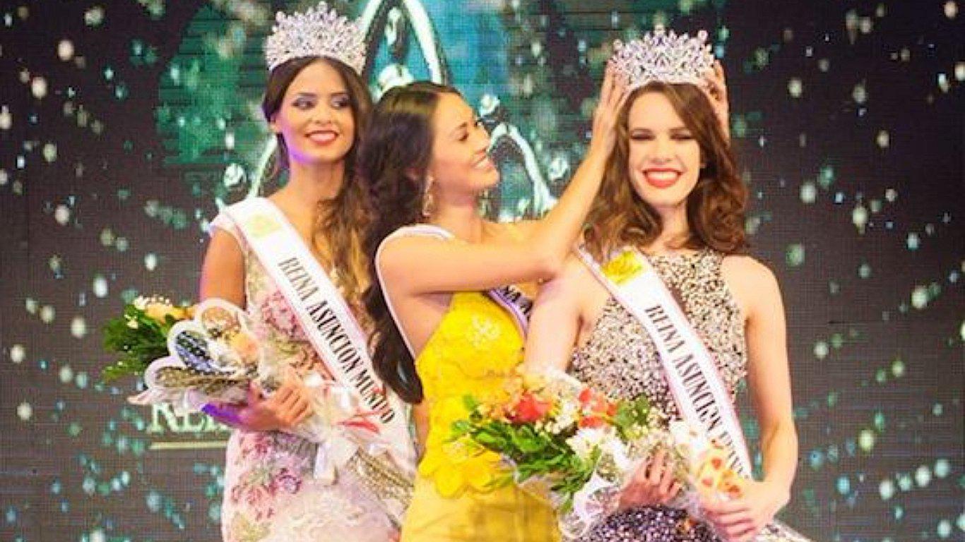 Modelo paraguaya descalificada hace un año por ser lesbiana ganó el "Reina Asunción Universo"