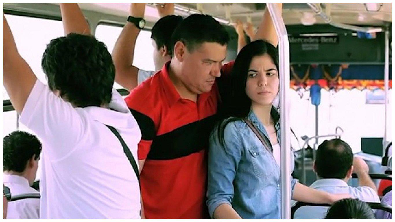 Sujeto condenado a más de 3 años de cárcel por tocar trasero a mujer en bus