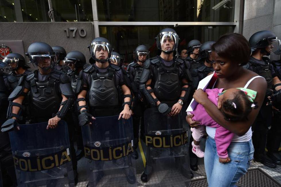 Brasil 2014: Policía dispara balas de goma contra manifestantes del mundial