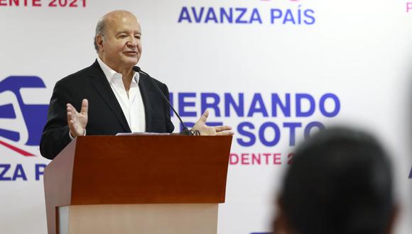 Candidato presidencial por Avanza País aseguró que su vacunación fue “dentro de las normas” porque en el Perú ya estaban inmunizando a gente de su edad. (Foto: GEC)