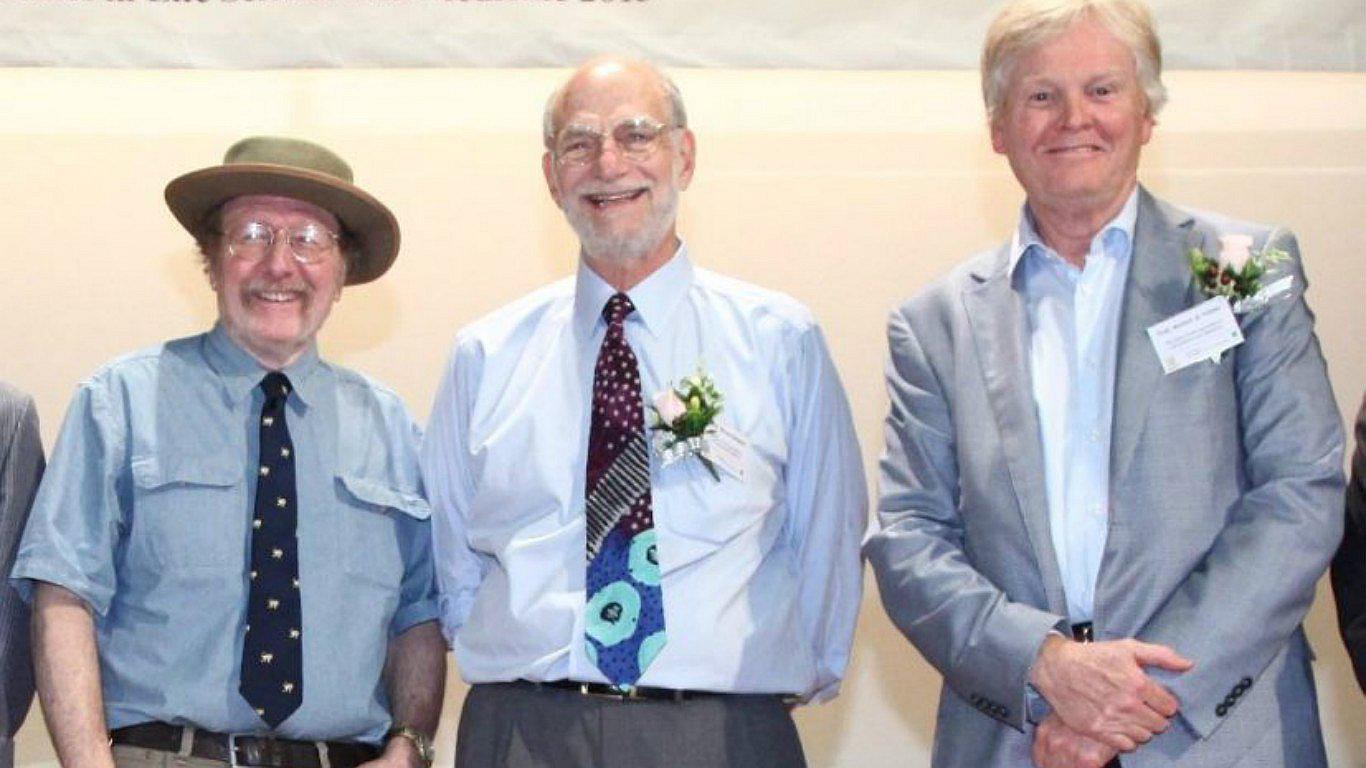 Estadounidenses ganan el Premio Nobel de Medicina 2017 sobre estudio del 'reloj biológico'