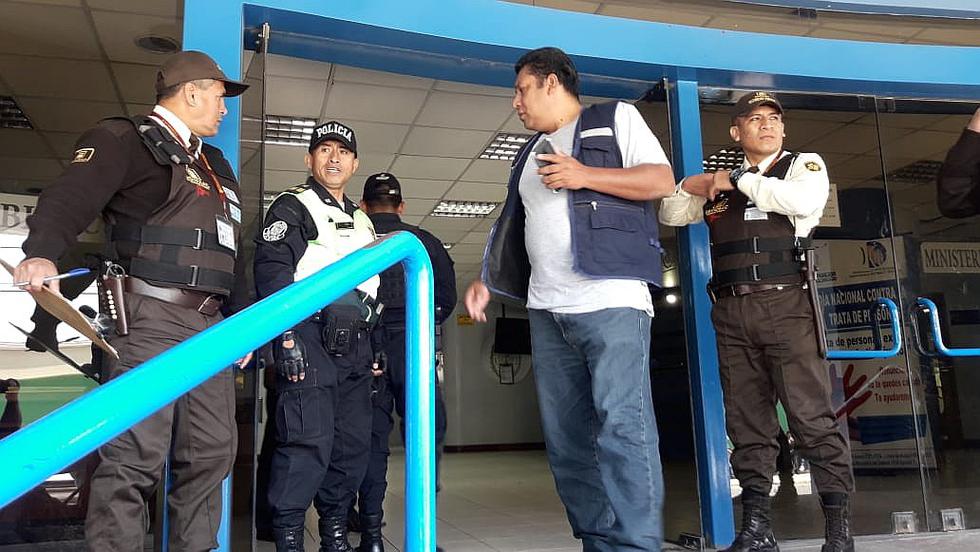Chiclayo: Alerta de bomba genera pánico en la sede del Ministerio Público (VIDEO)