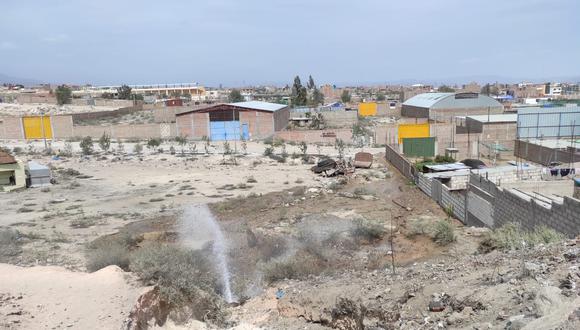 Sedapar aún no soluciona el problema, pero también hay dejadez de los pobladores por reportar el problema en esta zona de Peruarbo. (Foto: GEC)