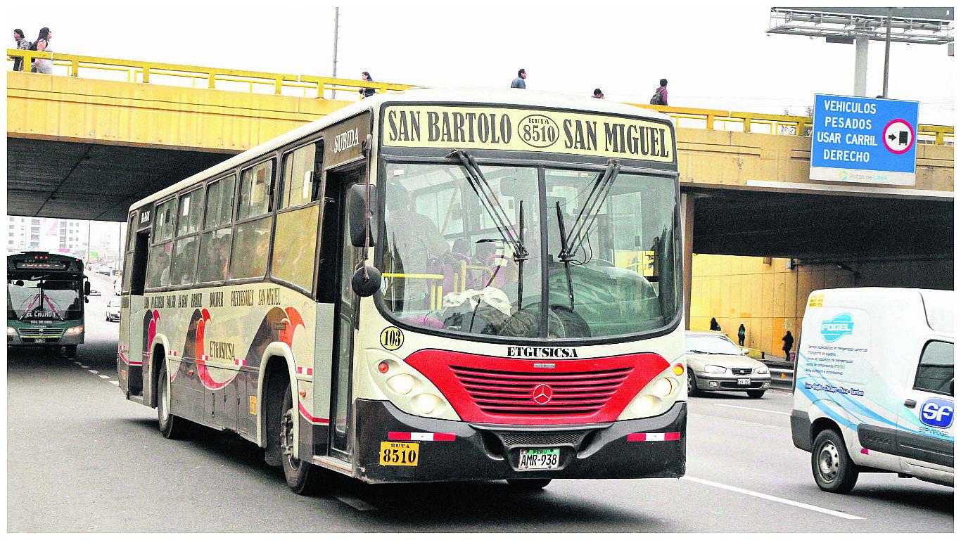 Asaltan a 15 pasajeros en un bus de la ruta San Bartolo - Breña