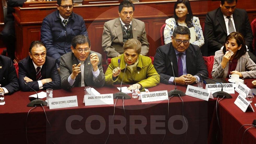 Luz Salgado a Yonhy Lescano: "No tiene por qué aguantarnos, lo más sano es que pida licencia"