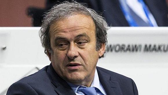 Michel Platini dimite como presidente de UEFA para defenderse "ante tribunales suizos"