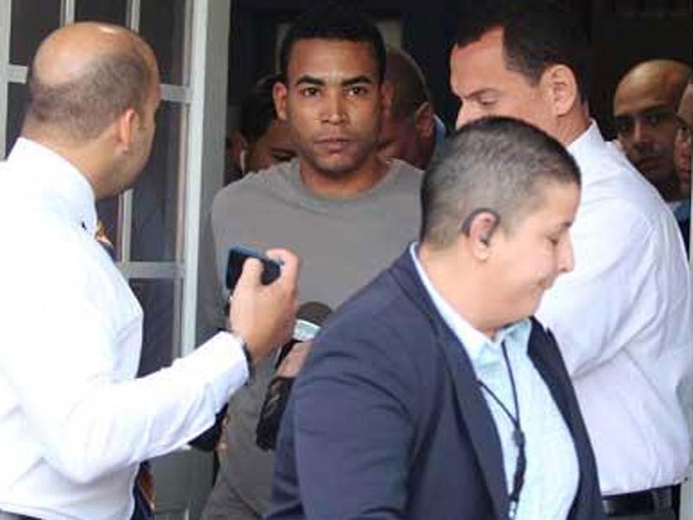Reguetonero Don Omar es arrestado por violencia doméstica 