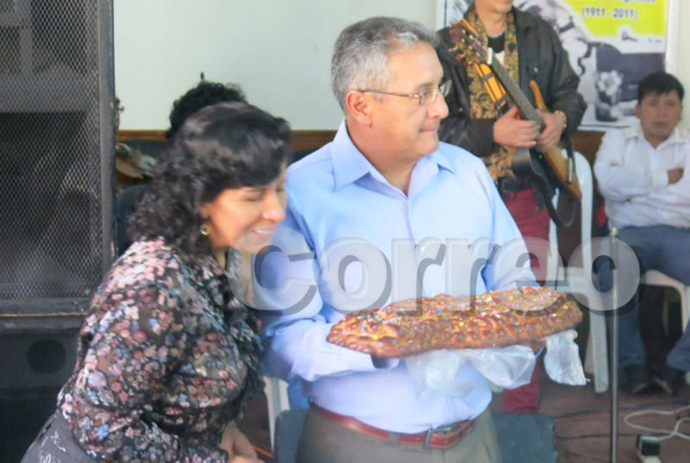 Vea divertido bautizo de  "tanta wawa" al estilo apurimeño