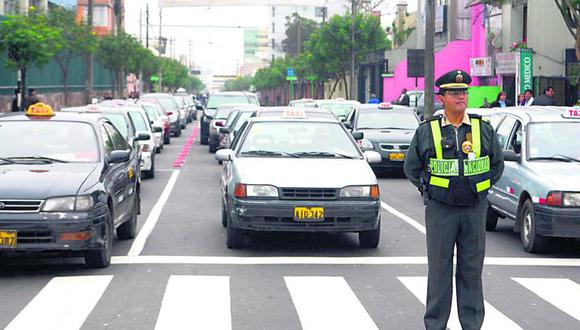 La avenida Arenales será solo para autos y taxis a partir de junio, pese a críticas