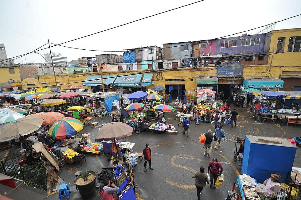 Ambulantes desalojados de la avenida Aviación demandarán a alcaldes de La Victoria y Lima (VIDEO)