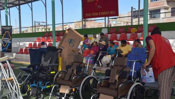 Moquegua: Donan sillas de ruedas eléctricas para discapacitados