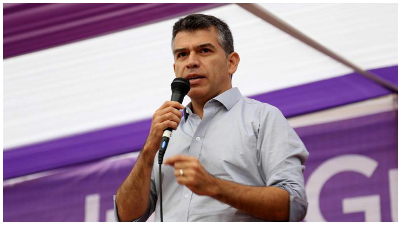 Julio Guzmán pide que no se permita salida del país a Ollanta Humala
