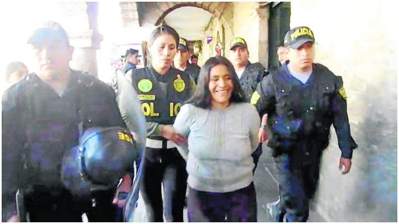 Mujer revela que esperaban que su madre resucite tras ritual 'satánico'