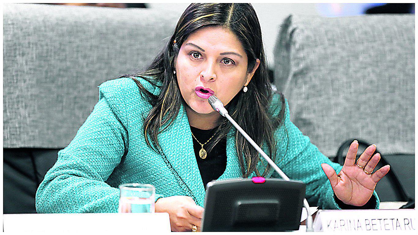 Legisladora Karina Beteta pide garantías tras amenaza de Sendero Luminoso