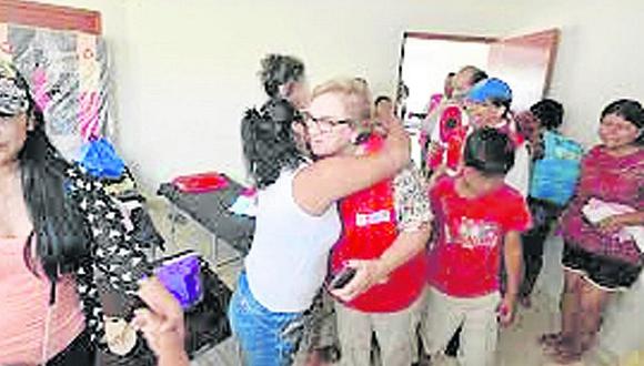 Ministra de la Mujer visita un albergue en Catacaos 