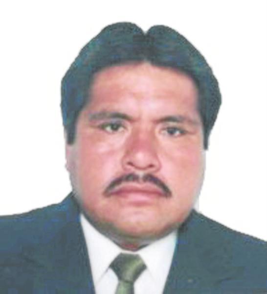 Municipalidad de Oxapampa contrata profesional inhabilitado 